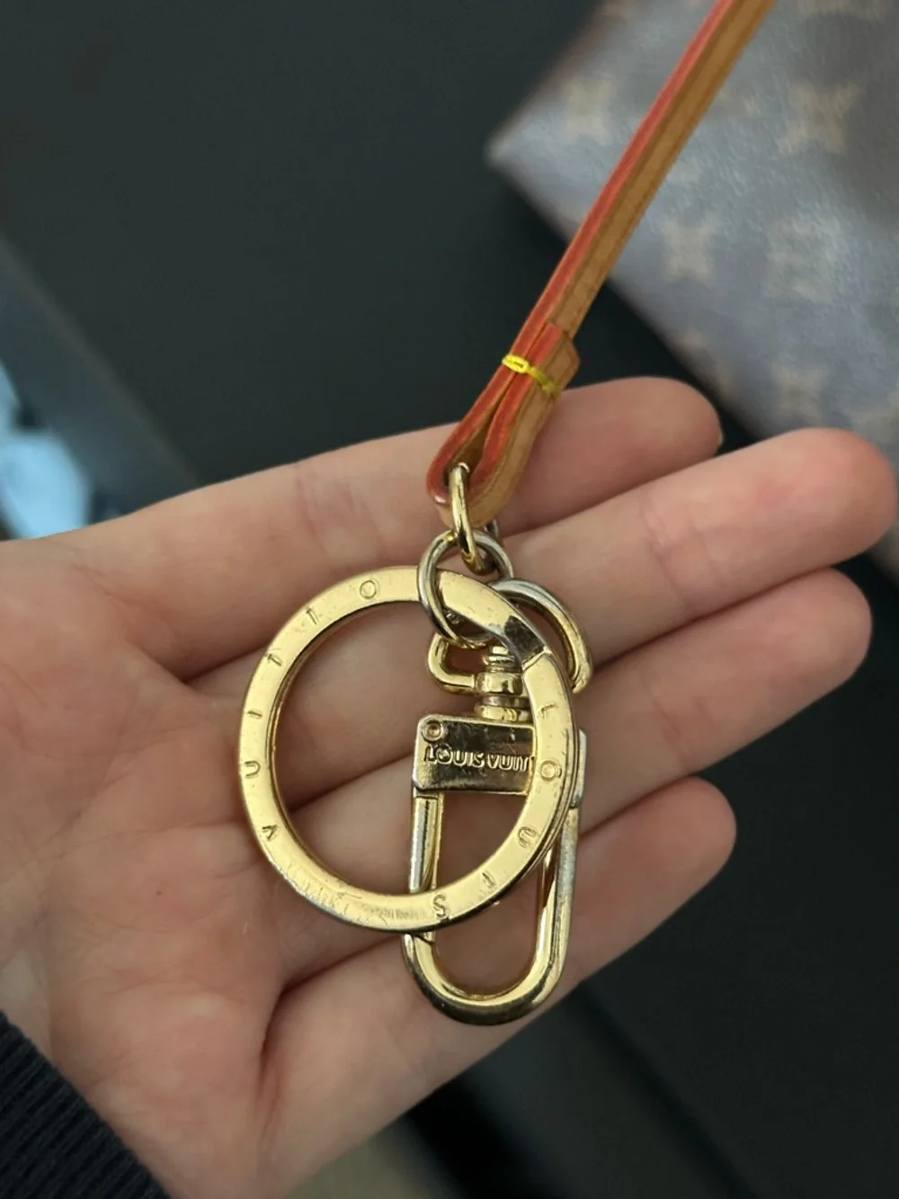 Louis Vuitton Artsy MM Monogram Hobo Bag Date Code FL0123 - Picture 2 of 13